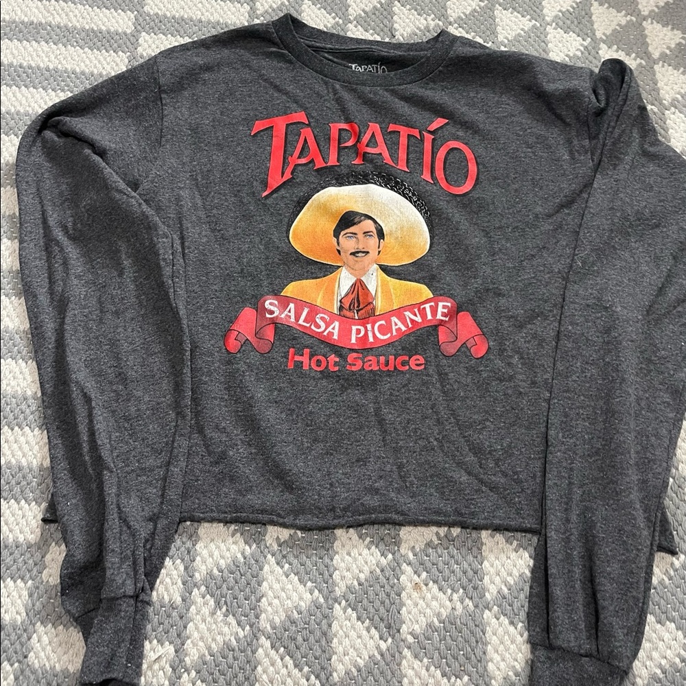Long sleeve crop top